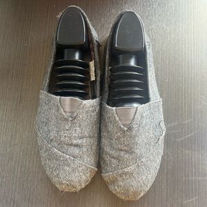 Slip on flats